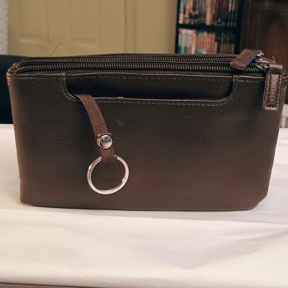 Lot of Three Womens Wallets - Picture 10 of 15